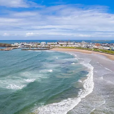 3 Princess Yellow - Portrush By The Sea Exterior photo