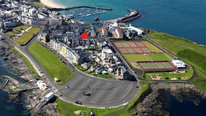 Apartment 3 Princess Yellow - By The Sea Portrush